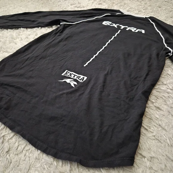 ☆5/$15☆H&M Divided EXTRA Racing Long Sleeve Shirt | Black & White | XS - Picture 16 of 16